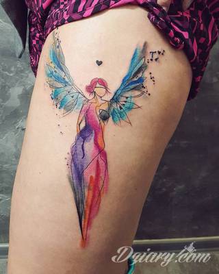 Anioły niczym z baśni, ale również te upadłe, niepokojąco groźne - takie tatuaże rozbudzają wyobraźnię! Anielskie wzory to różnorodność form, ale niezmienne podkreślanie starannej kreski. Doskonale sprawdzają się na męskim ciele, gdzie tworzą ciekawy kontrast.