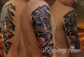 Tatuaże biomechaniczne tworzące swoisty przekrój człowieka. Rozbudzają wyobraźnię pokazując, że pod skórą kryją się nie tylko narządy, ale części mechaniczne. Tatuaże w takiej formie nawiązują trójwymiarem do wizji humanoida - ludzkiego robota. 