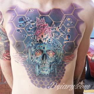 Tatuaże biomechaniczne tworzące swoisty przekrój człowieka. Rozbudzają wyobraźnię pokazując, że pod skórą kryją się nie tylko narządy, ale części mechaniczne. Tatuaże w takiej formie nawiązują trójwymiarem do wizji humanoida - ludzkiego robota. 