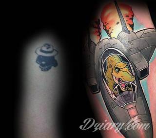 Tatuaże zakrywające; zasłaniające niedoskonałości skóry - znamiona, blizny czy wcześniejsze grafiki. Cover-up to mini-dzieła sztuki, które doskonale dopasowują się do konkretnych warunków na ciele tworząc zwartą, ciekawą całość.