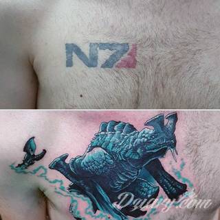 Tatuaże zakrywające; zasłaniające niedoskonałości skóry - znamiona, blizny czy wcześniejsze grafiki. Cover-up to mini-dzieła sztuki, które doskonale dopasowują się do konkretnych warunków na ciele tworząc zwartą, ciekawą całość.