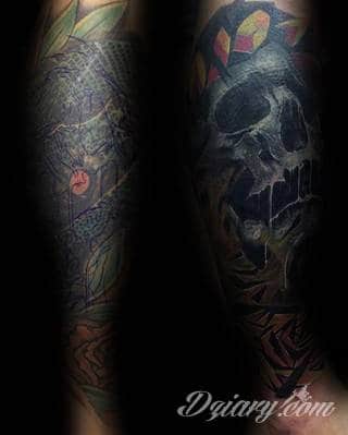 Tatuaże zakrywające; zasłaniające niedoskonałości skóry - znamiona, blizny czy wcześniejsze grafiki. Cover-up to mini-dzieła sztuki, które doskonale dopasowują się do konkretnych warunków na ciele tworząc zwartą, ciekawą całość.