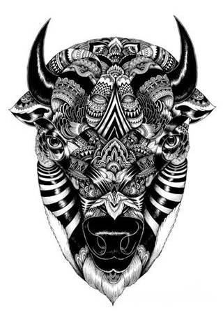 Intensywne ciemne tatuaże - o pogłębionej czerni i ciekawym kontraście z bielszym odcieniem skóry. Duże formaty i szczegółowa kreska pozwalają podkreślić oryginalność grafik. Czarne tatuaże to wszechstronność: od skromnych po duże i rozbudowane wzory.  