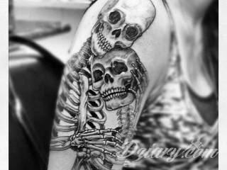 Death is not the end! Tatuaże z czaszkami pokazują dystans do tego, co nieuniknione. Czaszka na skórze ma niejedno oblicze: od wzbudzającego strach po lekko kpiące z otaczającej nas rzeczywistości.