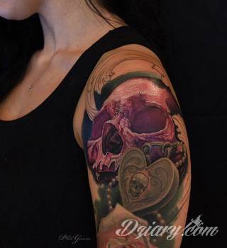 Death is not the end! Tatuaże z czaszkami pokazują dystans do tego, co nieuniknione. Czaszka na skórze ma niejedno oblicze: od wzbudzającego strach po lekko kpiące z otaczającej nas rzeczywistości.