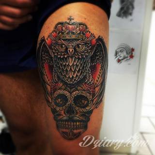 Death is not the end! Tatuaże z czaszkami pokazują dystans do tego, co nieuniknione. Czaszka na skórze ma niejedno oblicze: od wzbudzającego strach po lekko kpiące z otaczającej nas rzeczywistości.