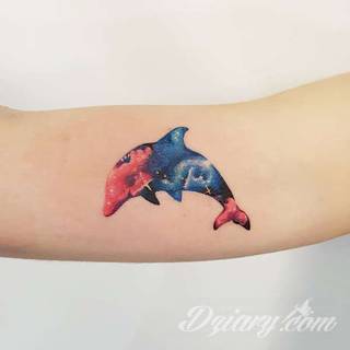 Tatuaże delfin