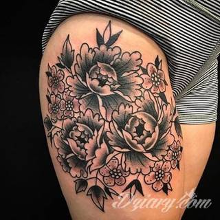 Tatuaże dla kobiet - damskie tatuaże. Delikatne i subtelne, ale też zadziorne, podkreślające charakter. Kobiece tatuaże ze smakiem i o niebanalnej formie graficznej pozwalające na ekspozycję w dowolnym miejscu ciała. 