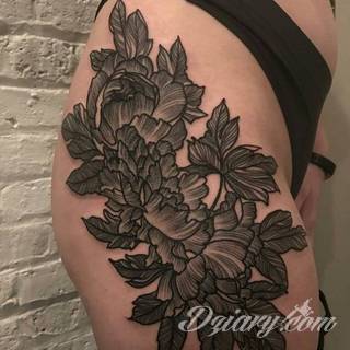 Tatuaże dla kobiet - damskie tatuaże. Delikatne i subtelne, ale też zadziorne, podkreślające charakter. Kobiece tatuaże ze smakiem i o niebanalnej formie graficznej pozwalające na ekspozycję w dowolnym miejscu ciała. 