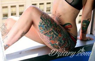 Tatuaże dla kobiet - damskie tatuaże. Delikatne i subtelne, ale też zadziorne, podkreślające charakter. Kobiece tatuaże ze smakiem i o niebanalnej formie graficznej pozwalające na ekspozycję w dowolnym miejscu ciała. 