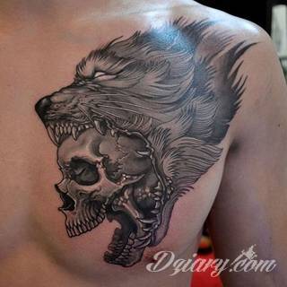 Tatuaże dla mężczyzn powinny być męskie, mocne, odważne. Pobudzają wyobraźnię, przekraczają granice. Symbolizują harmonię, ale i podkreślają gotowość na wszystko - tatuaż dla chłopaka czy mężczyzny to przede wszystkim pomysł. 