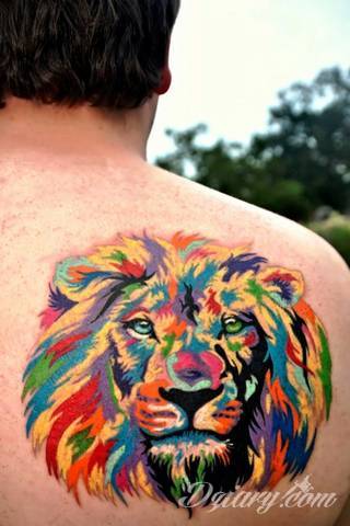 Tatuaże dla mężczyzn powinny być męskie, mocne, odważne. Pobudzają wyobraźnię, przekraczają granice. Symbolizują harmonię, ale i podkreślają gotowość na wszystko - tatuaż dla chłopaka czy mężczyzny to przede wszystkim pomysł. 