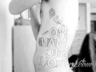 Tatuaże dla mężczyzn powinny być męskie, mocne, odważne. Pobudzają wyobraźnię, przekraczają granice. Symbolizują harmonię, ale i podkreślają gotowość na wszystko - tatuaż dla chłopaka czy mężczyzny to przede wszystkim pomysł. 