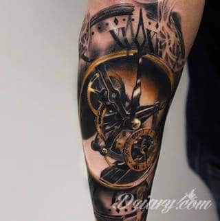 Tatuaże dla mężczyzn powinny być męskie, mocne, odważne. Pobudzają wyobraźnię, przekraczają granice. Symbolizują harmonię, ale i podkreślają gotowość na wszystko - tatuaż dla chłopaka czy mężczyzny to przede wszystkim pomysł. 