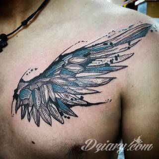 Tatuaże dla mężczyzn powinny być męskie, mocne, odważne. Pobudzają wyobraźnię, przekraczają granice. Symbolizują harmonię, ale i podkreślają gotowość na wszystko - tatuaż dla chłopaka czy mężczyzny to przede wszystkim pomysł. 