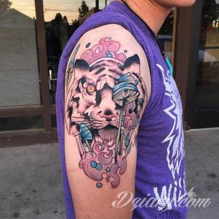 Tatuaże dla mężczyzn powinny być męskie, mocne, odważne. Pobudzają wyobraźnię, przekraczają granice. Symbolizują harmonię, ale i podkreślają gotowość na wszystko - tatuaż dla chłopaka czy mężczyzny to przede wszystkim pomysł. 