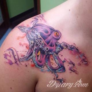 Tatuaże dla mężczyzn powinny być męskie, mocne, odważne. Pobudzają wyobraźnię, przekraczają granice. Symbolizują harmonię, ale i podkreślają gotowość na wszystko - tatuaż dla chłopaka czy mężczyzny to przede wszystkim pomysł. 