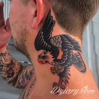 Tatuaże dla mężczyzn powinny być męskie, mocne, odważne. Pobudzają wyobraźnię, przekraczają granice. Symbolizują harmonię, ale i podkreślają gotowość na wszystko - tatuaż dla chłopaka czy mężczyzny to przede wszystkim pomysł. 