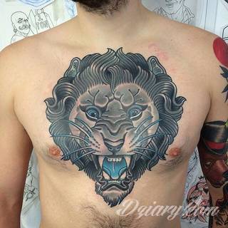 Tatuaże dla mężczyzn powinny być męskie, mocne, odważne. Pobudzają wyobraźnię, przekraczają granice. Symbolizują harmonię, ale i podkreślają gotowość na wszystko - tatuaż dla chłopaka czy mężczyzny to przede wszystkim pomysł. 