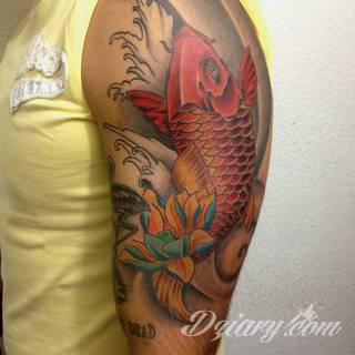 Tatuaże dla mężczyzn powinny być męskie, mocne, odważne. Pobudzają wyobraźnię, przekraczają granice. Symbolizują harmonię, ale i podkreślają gotowość na wszystko - tatuaż dla chłopaka czy mężczyzny to przede wszystkim pomysł. 