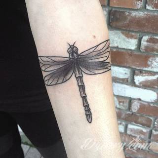 Tatuaże dla mężczyzn powinny być męskie, mocne, odważne. Pobudzają wyobraźnię, przekraczają granice. Symbolizują harmonię, ale i podkreślają gotowość na wszystko - tatuaż dla chłopaka czy mężczyzny to przede wszystkim pomysł. 