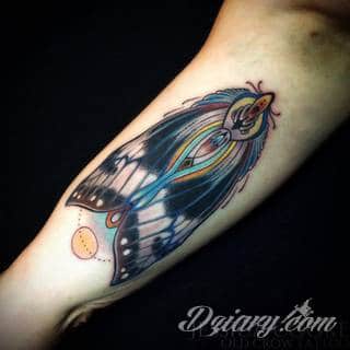 Tatuaże dla mężczyzn powinny być męskie, mocne, odważne. Pobudzają wyobraźnię, przekraczają granice. Symbolizują harmonię, ale i podkreślają gotowość na wszystko - tatuaż dla chłopaka czy mężczyzny to przede wszystkim pomysł. 