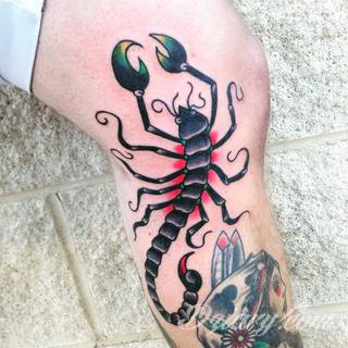 Tatuaże dla mężczyzn powinny być męskie, mocne, odważne. Pobudzają wyobraźnię, przekraczają granice. Symbolizują harmonię, ale i podkreślają gotowość na wszystko - tatuaż dla chłopaka czy mężczyzny to przede wszystkim pomysł. 