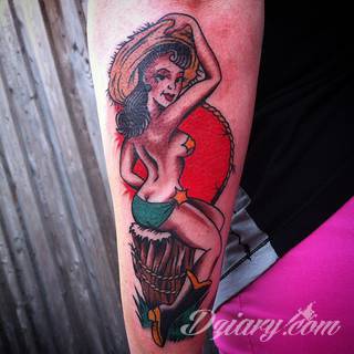 Tatuaże dla mężczyzn powinny być męskie, mocne, odważne. Pobudzają wyobraźnię, przekraczają granice. Symbolizują harmonię, ale i podkreślają gotowość na wszystko - tatuaż dla chłopaka czy mężczyzny to przede wszystkim pomysł. 