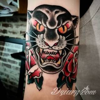 Tatuaże dla mężczyzn powinny być męskie, mocne, odważne. Pobudzają wyobraźnię, przekraczają granice. Symbolizują harmonię, ale i podkreślają gotowość na wszystko - tatuaż dla chłopaka czy mężczyzny to przede wszystkim pomysł. 