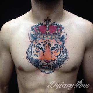 Tatuaże dla mężczyzn powinny być męskie, mocne, odważne. Pobudzają wyobraźnię, przekraczają granice. Symbolizują harmonię, ale i podkreślają gotowość na wszystko - tatuaż dla chłopaka czy mężczyzny to przede wszystkim pomysł. 