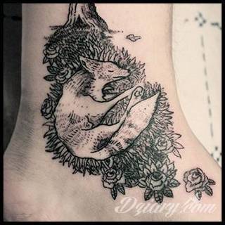 Tatuaże dla mężczyzn powinny być męskie, mocne, odważne. Pobudzają wyobraźnię, przekraczają granice. Symbolizują harmonię, ale i podkreślają gotowość na wszystko - tatuaż dla chłopaka czy mężczyzny to przede wszystkim pomysł. 