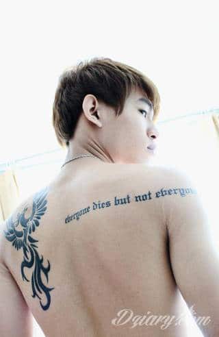 Tatuaże dla mężczyzn powinny być męskie, mocne, odważne. Pobudzają wyobraźnię, przekraczają granice. Symbolizują harmonię, ale i podkreślają gotowość na wszystko - tatuaż dla chłopaka czy mężczyzny to przede wszystkim pomysł. 