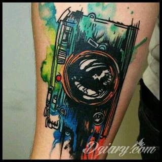 Tatuaże dla mężczyzn powinny być męskie, mocne, odważne. Pobudzają wyobraźnię, przekraczają granice. Symbolizują harmonię, ale i podkreślają gotowość na wszystko - tatuaż dla chłopaka czy mężczyzny to przede wszystkim pomysł. 