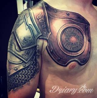 Tatuaże dla mężczyzn powinny być męskie, mocne, odważne. Pobudzają wyobraźnię, przekraczają granice. Symbolizują harmonię, ale i podkreślają gotowość na wszystko - tatuaż dla chłopaka czy mężczyzny to przede wszystkim pomysł. 