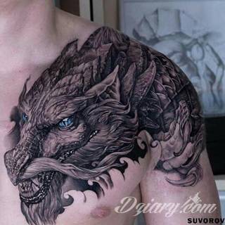 Tatuaże dla mężczyzn powinny być męskie, mocne, odważne. Pobudzają wyobraźnię, przekraczają granice. Symbolizują harmonię, ale i podkreślają gotowość na wszystko - tatuaż dla chłopaka czy mężczyzny to przede wszystkim pomysł. 