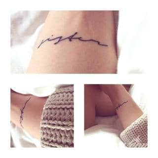 Idealne tatuaże dla bliskich - podkreślają głębokie relacje i nawiązanie do mentalnej jedności. Niewielkie muśnięcia identyczną kreską to tatuaż dla przyjaciół o równie wielkiej mocy jak duże wzory z ulubioną grafiką. 