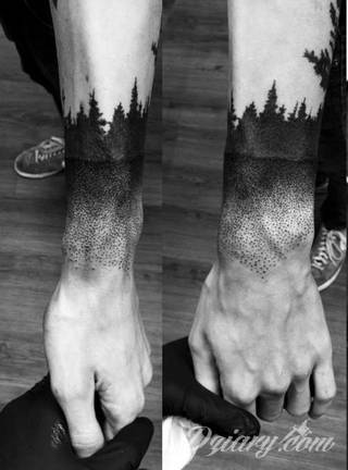 Rysunki na skórze o nadzwyczajnym poziomie szczegółowości. Tatuaże wykonywane misternie stawianymi kropkami, które tworzą niezwykłe obrazy dotwork - zarówno standardowe jak i wizje artystyczne. 