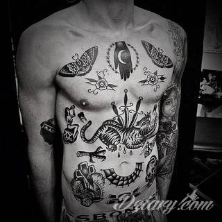 Rysunki na skórze o nadzwyczajnym poziomie szczegółowości. Tatuaże wykonywane misternie stawianymi kropkami, które tworzą niezwykłe obrazy dotwork - zarówno standardowe jak i wizje artystyczne. 