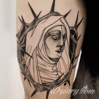 Rysunki na skórze o nadzwyczajnym poziomie szczegółowości. Tatuaże wykonywane misternie stawianymi kropkami, które tworzą niezwykłe obrazy dotwork - zarówno standardowe jak i wizje artystyczne. 