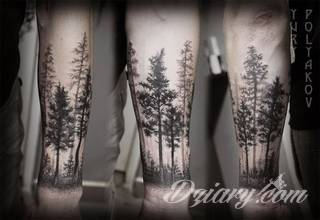 Tatuaże, w których głównym motywem są drzewa to symbol wytrwałości, pięcia się do góry, twardości. Nie muszą ograniczać się do konaru. Drzewo bywa na tatuażu czymś zdecydowanie bardziej znaczącym.