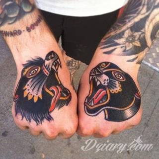 Tatuaże egipskie nawiązują do faraonów, piramid, wizerunku Sfinksa i starożytnych masek oraz symboli. Przekazują ukrytą we wzorze wiadomość tylko dla wtajemniczonych tworząc prawdziwy egipski sekret na skórze. 