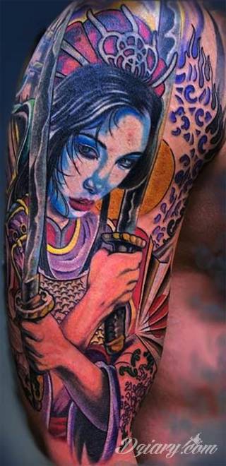 Tatuaże prezentujące gejsze to niezwykłe wizje artystów: od obrazów pokornych Azjatek po ich fantazyjne wersje. Charakteryzują się niespokojną kreską, w której nie brak nawiązań do ludzkiego życia i śmierci. 