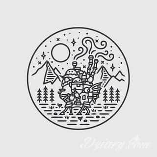 Tatuaże powracające do podstaw; handpoke to sztuka tworzenia zdobień nie maszynowo, a ręcznie. Tatuaże są lekkie, zazwyczaj niewielkie, ale zawsze nadzwyczaj oryginalne będąc swoistym nawiązaniem do korzeni skórnej grafiki. 