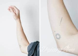 Tatuaże powracające do podstaw; handpoke to sztuka tworzenia zdobień nie maszynowo, a ręcznie. Tatuaże są lekkie, zazwyczaj niewielkie, ale zawsze nadzwyczaj oryginalne będąc swoistym nawiązaniem do korzeni skórnej grafiki. 