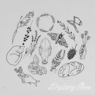 Tatuaże powracające do podstaw; handpoke to sztuka tworzenia zdobień nie maszynowo, a ręcznie. Tatuaże są lekkie, zazwyczaj niewielkie, ale zawsze nadzwyczaj oryginalne będąc swoistym nawiązaniem do korzeni skórnej grafiki. 