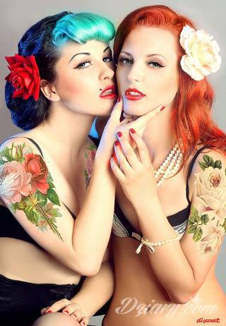 Środowisko, natura, flora i fauna - one tworzą inspirację do tatuaży nawiązujących do otoczenia nieskażonego cywilizacją. Grafiki opierające się na naturze to zawsze imponująca kolorystyka, która oczarowuje drobiazgowością zastosowanego wzornictwa. 