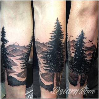 Środowisko, natura, flora i fauna - one tworzą inspirację do tatuaży nawiązujących do otoczenia nieskażonego cywilizacją. Grafiki opierające się na naturze to zawsze imponująca kolorystyka, która oczarowuje drobiazgowością zastosowanego wzornictwa. 