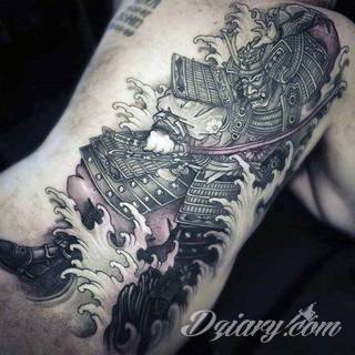 Tatuaże inspirowane Japonią oddają klimat kraju kwitnącej wiśni. Niepokoją kolorami, relaksują tonacją, pobudzają agresją płynącą wprost z niebezpiecznych oczu japońskich tygrysów. 