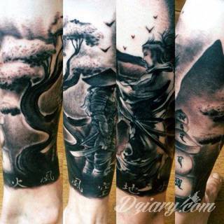 Tatuaże inspirowane Japonią oddają klimat kraju kwitnącej wiśni. Niepokoją kolorami, relaksują tonacją, pobudzają agresją płynącą wprost z niebezpiecznych oczu japońskich tygrysów. 