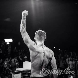 Projekty podkreślające ludzki kręgosłup; naturalne odwzorowanie kręgów jak i fantazyjne linie nawiązujące do smukłości i swoistego rdzenia naszej aktywności. 